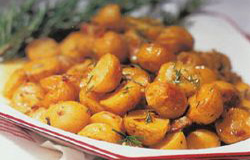 Салат из картофеля с розмарином