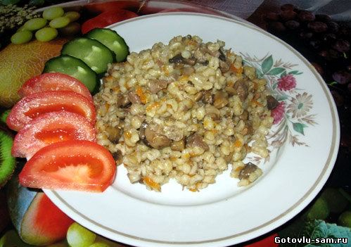 Перловая каша с грибами и мясом